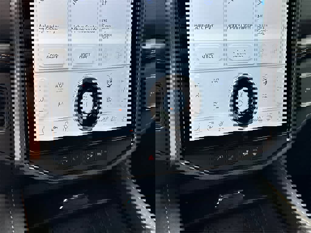 New 2023 Ford Expedition Platinum image 28