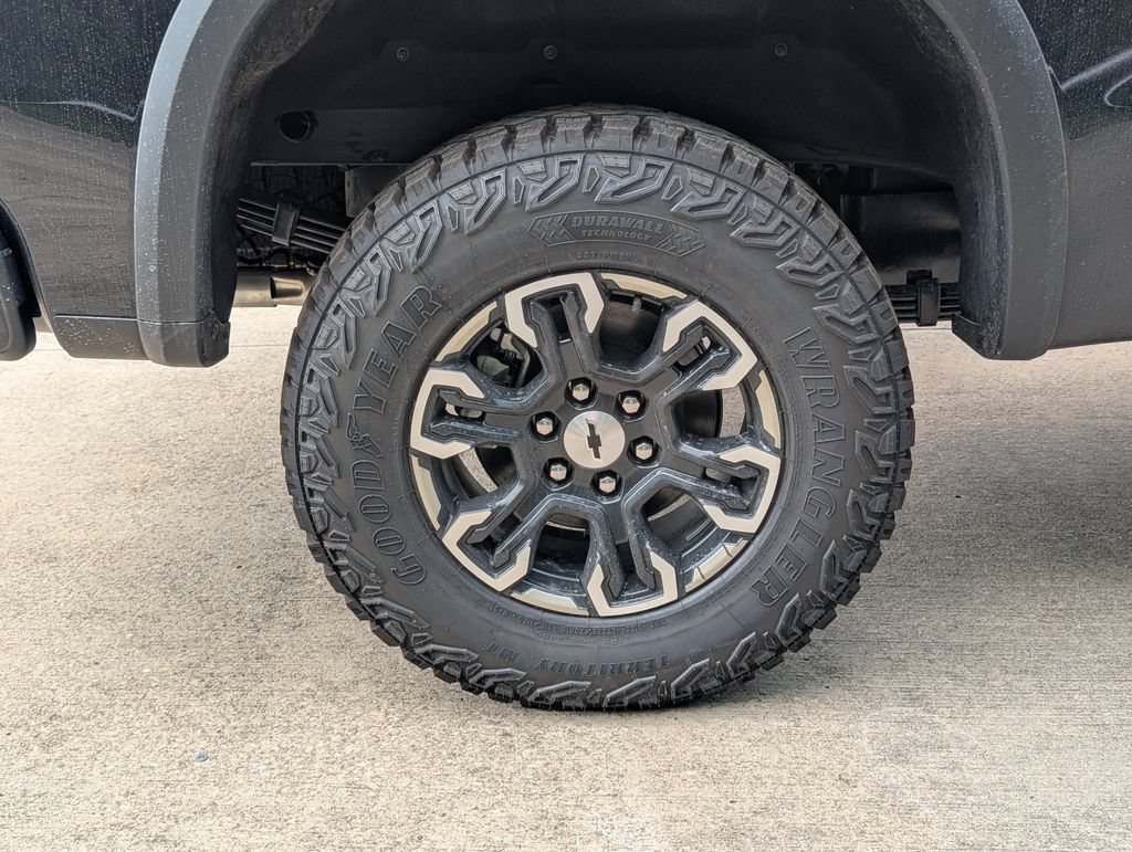 New 2026 Chevrolet Silverado 1500 ZR2 AWD/4WD image 3