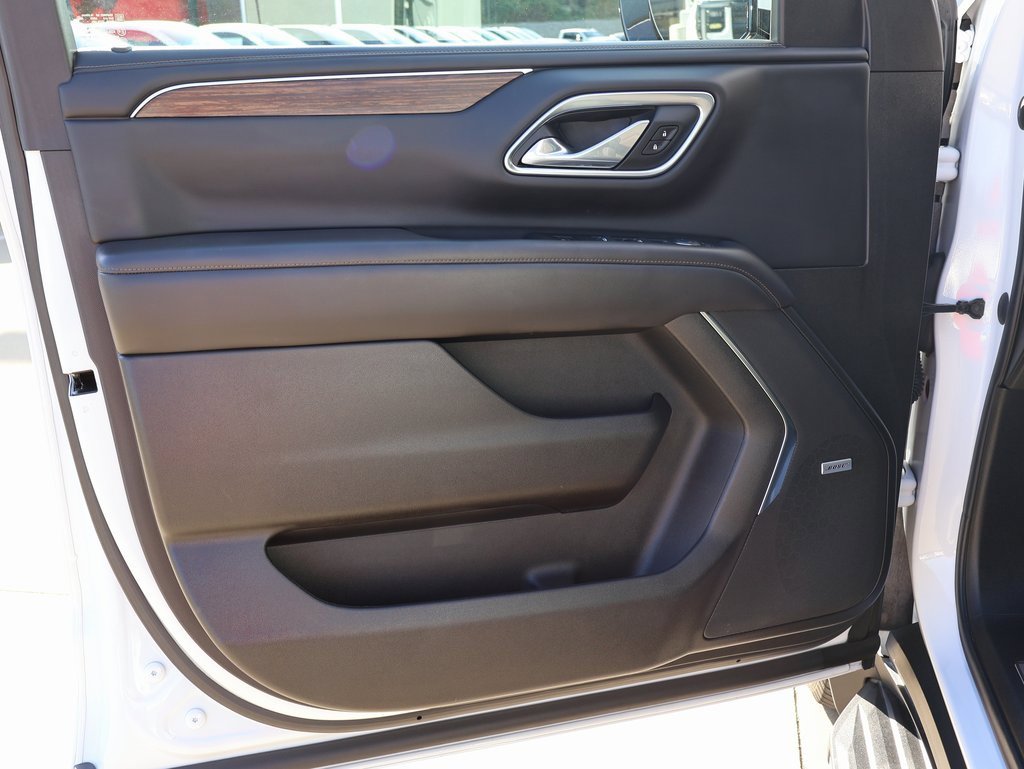 Used 2021 Chevrolet Tahoe High Country image 12