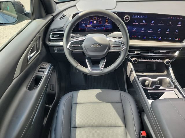 Used 2024 Chevrolet Traverse LT w/ Midnight/Sport Edition image 9