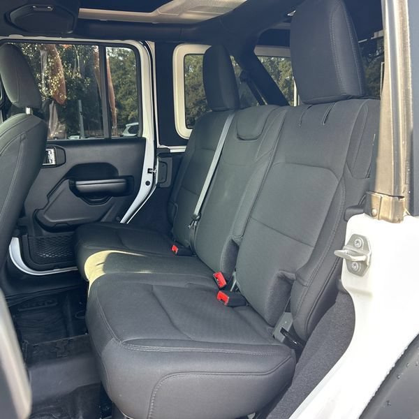 Used 2021 Jeep Wrangler Unlimited Sport AWD/4WD image 15