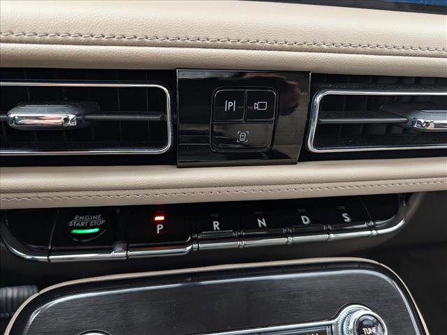 Certified 2022 Lincoln Nautilus Reserve image 37