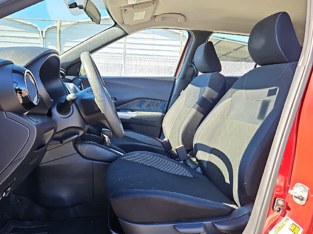 Used 2018 Nissan Kicks SV FWD image 12