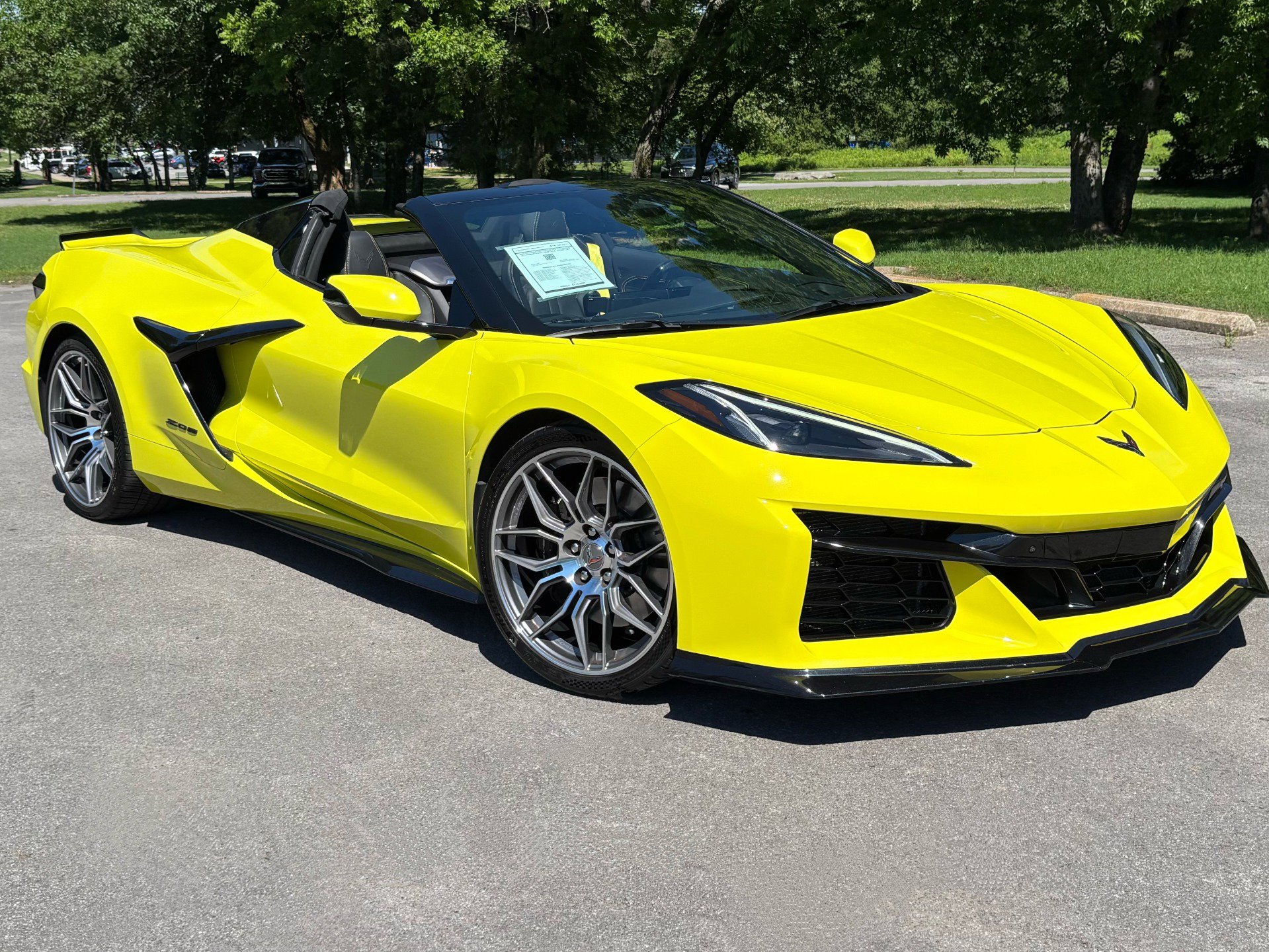 Used 2024 Chevrolet Corvette Z06 RWD image 10