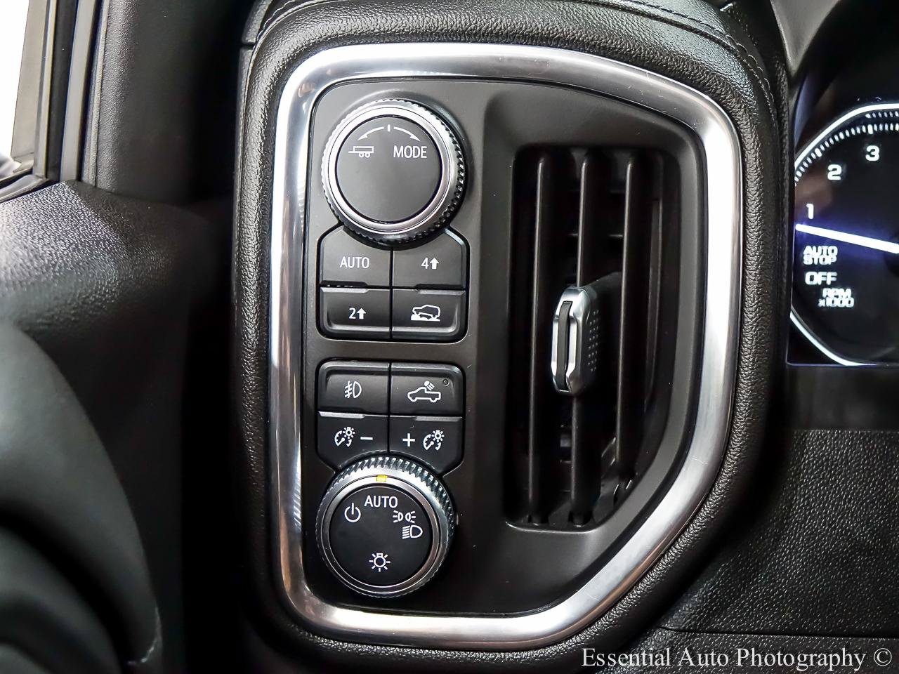 Used 2021 GMC Sierra 1500 Elevation w/ LPO, Elevation Black Package AWD/4WD image 24