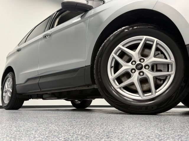 Used 2024 Ford Edge SEL AWD/4WD image 2
