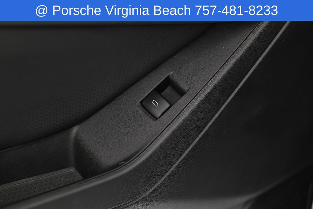 Used 2026 Chevrolet Equinox LT AWD/4WD image 27