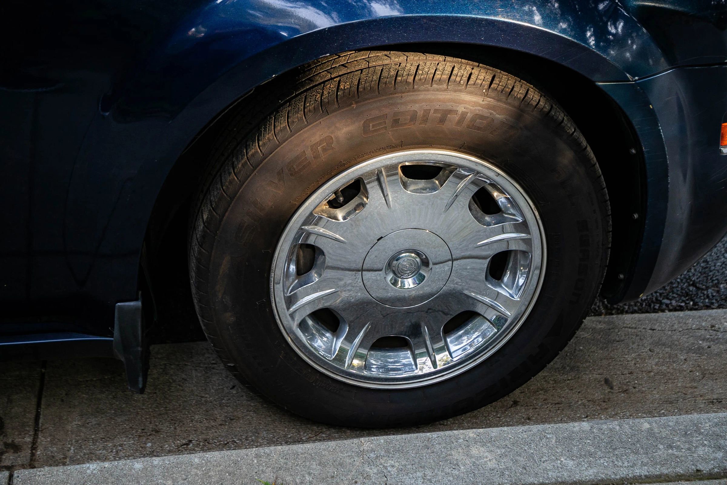 Used 2005 Chrysler 300 Touring RWD image 14