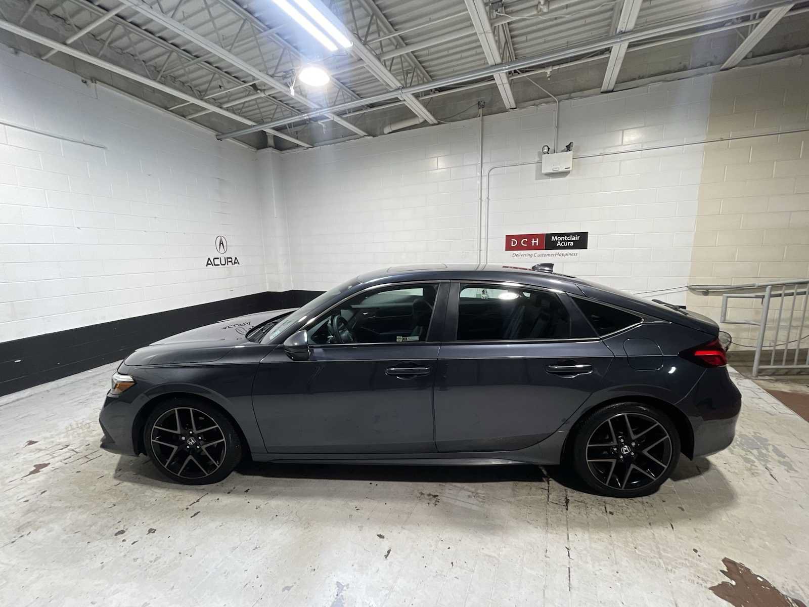 Used 2023 Honda Civic Sport Touring image 3