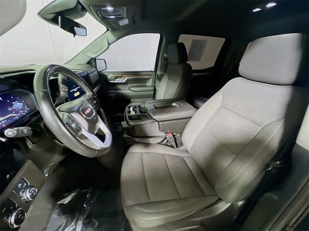 Used 2024 GMC Sierra 1500 Elevation image 18