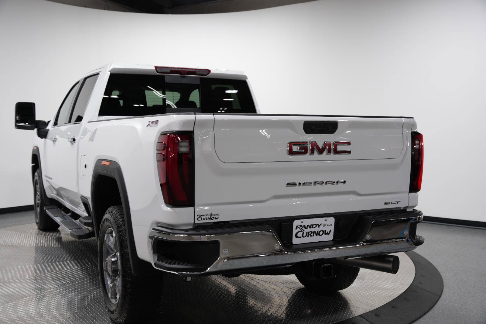 New 2025 GMC Sierra 2500 SLT w/ SLT Premium Package image 5