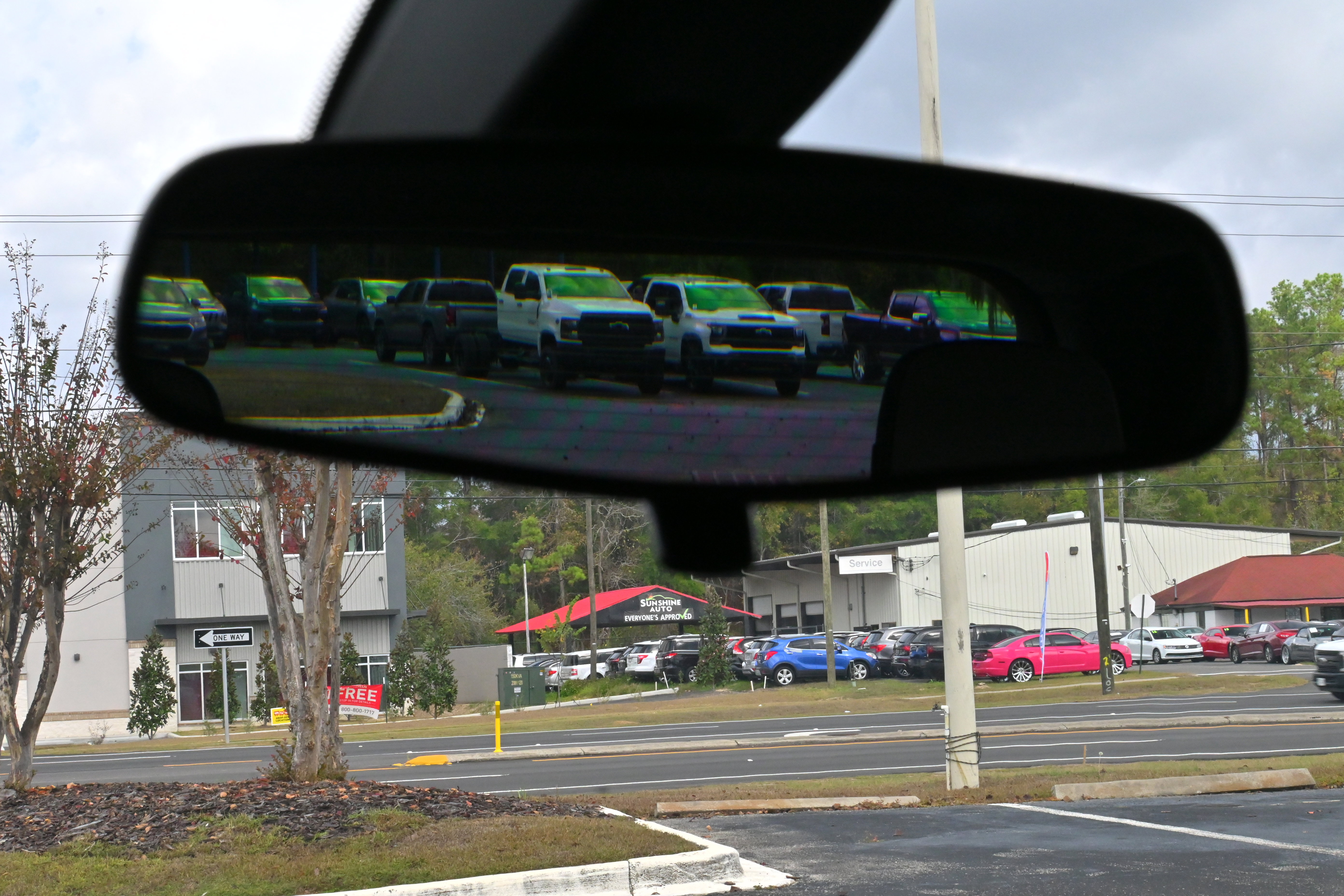 Used 2019 Chevrolet Equinox LS image 25