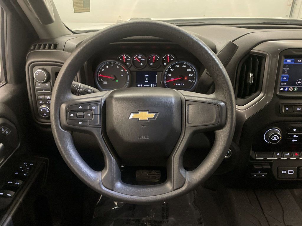 Used 2024 Chevrolet Silverado 2500 Custom w/ Custom Convenience Package image 5