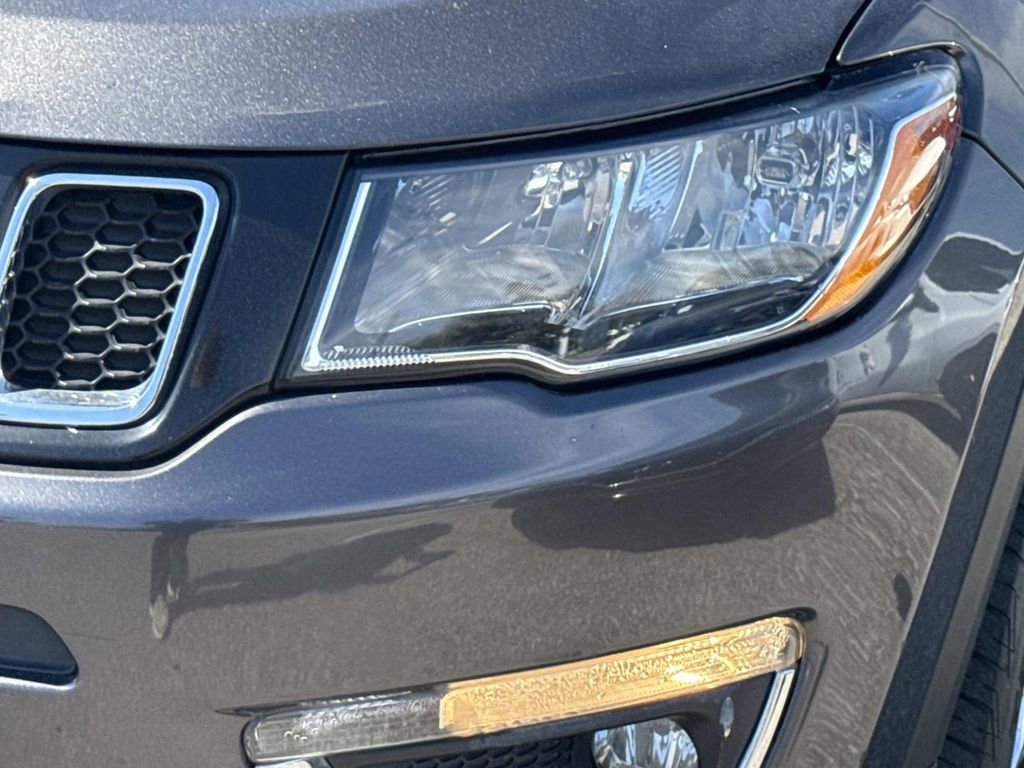 Used 2019 Jeep Compass Limited image 10