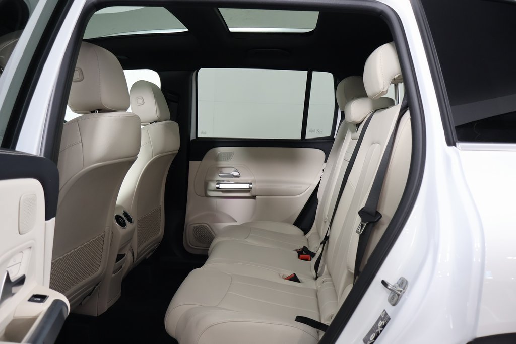 New 2026 Mercedes-Benz GLB 250 image 6