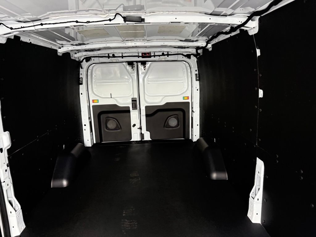 New 2026 Ford Transit 250 Low Roof w/ Load Area Protection Package RWD image 31