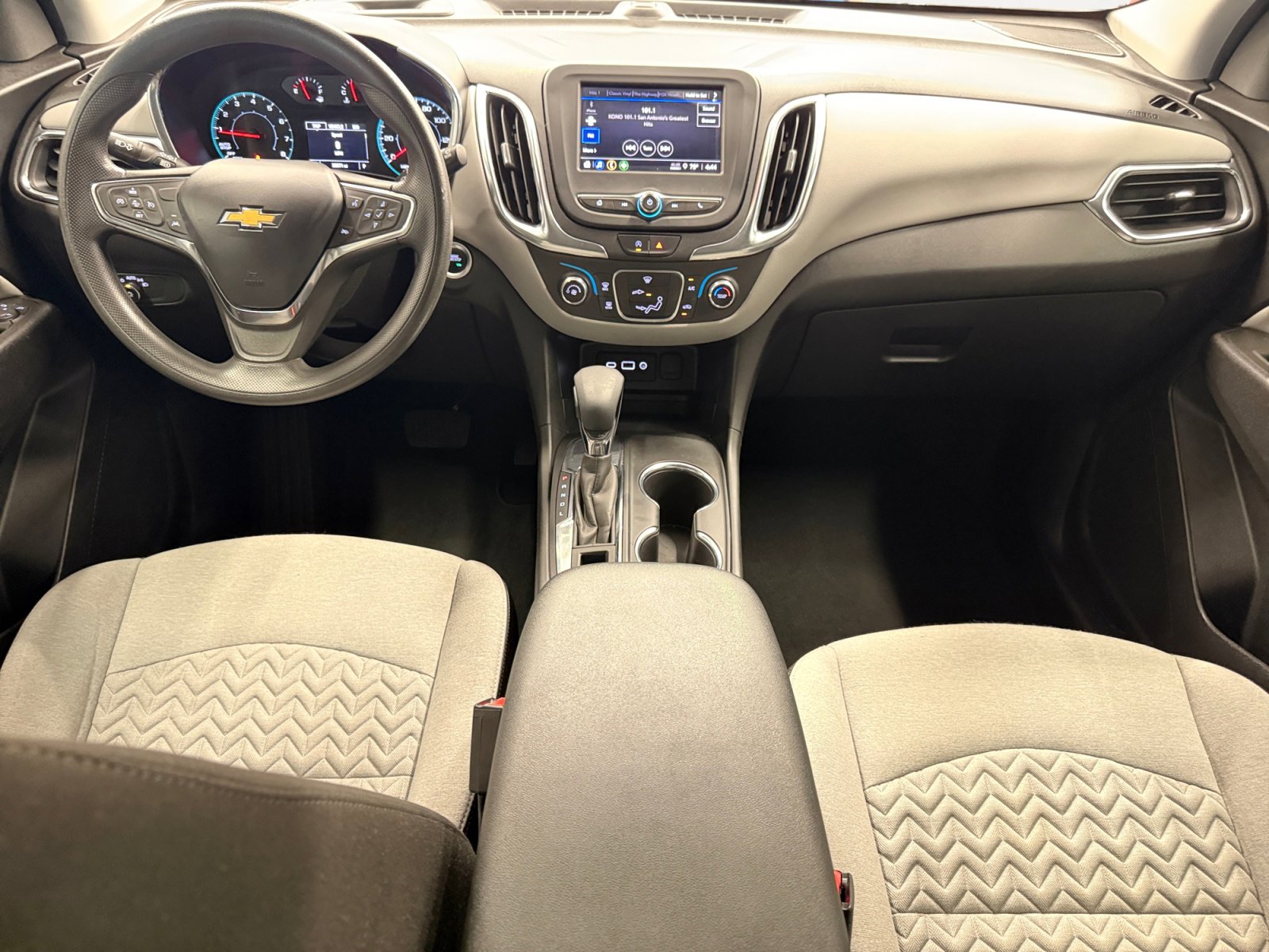 Used 2024 Chevrolet Equinox LS image 3
