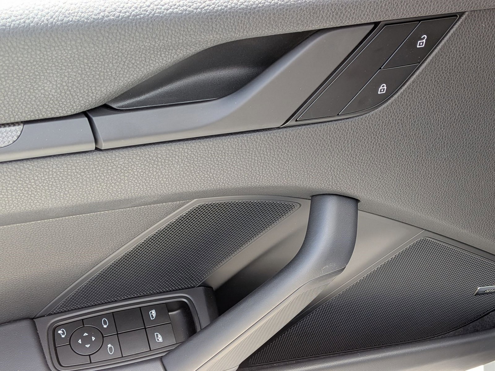 Used 2026 Porsche 911 Carrera T image 14