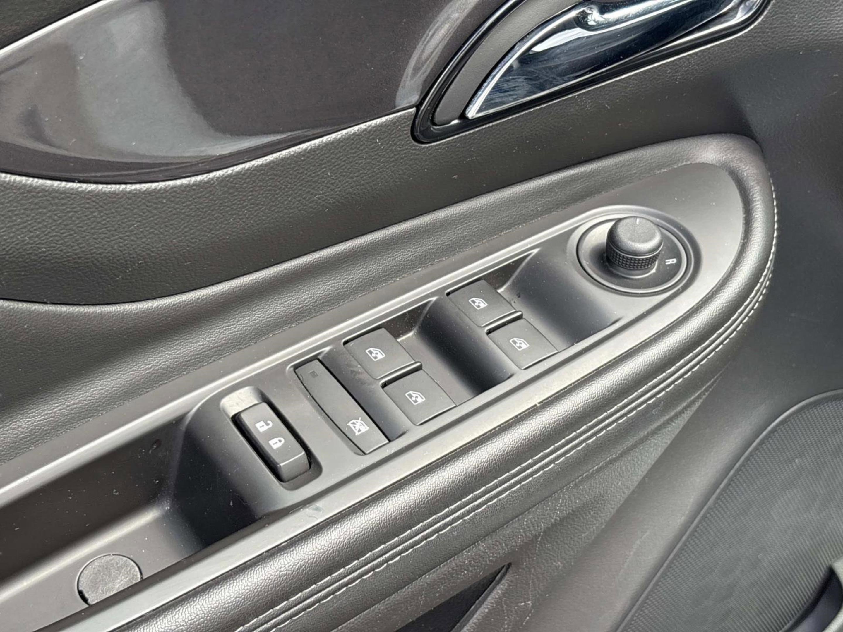 Used 2019 Buick Encore Preferred w/ Safety Package image 23