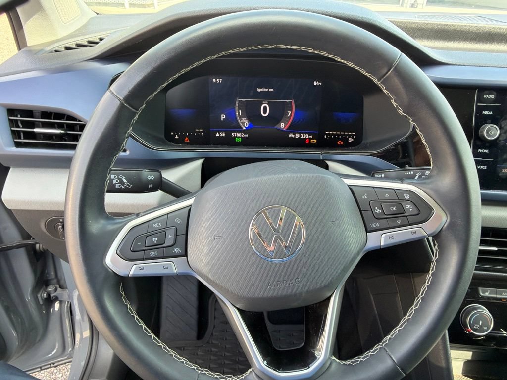 Used 2023 Volkswagen Taos SE FWD image 9