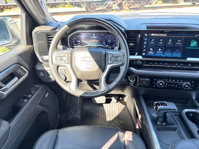 Used 2025 Chevrolet Silverado 1500 LTZ AWD/4WD image 13