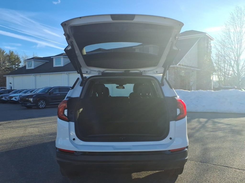 Used 2020 GMC Terrain SLT w/ Preferred Package image 7