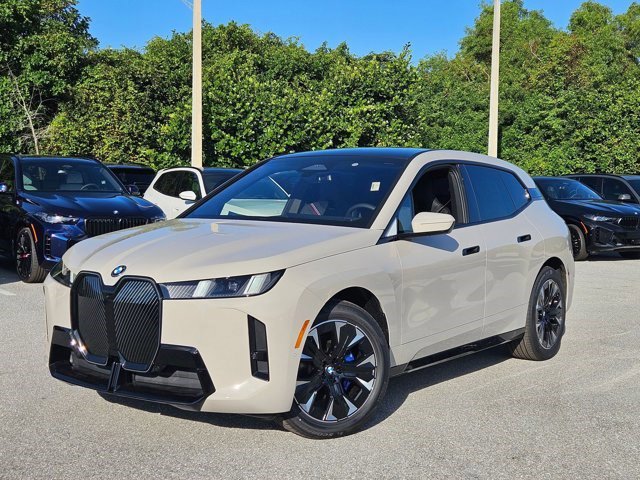 New 2026 BMW iX xDrive60 image 1