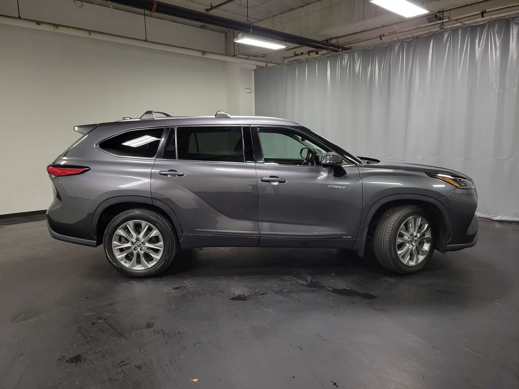 Used 2021 Toyota Highlander Limited AWD/4WD image 9