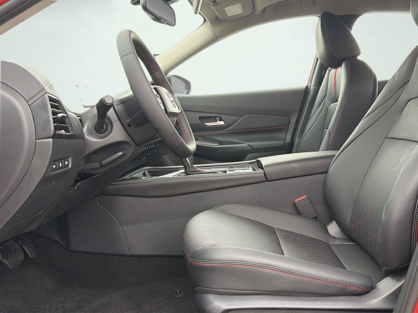 New 2027 Nissan Sentra SR FWD image 10