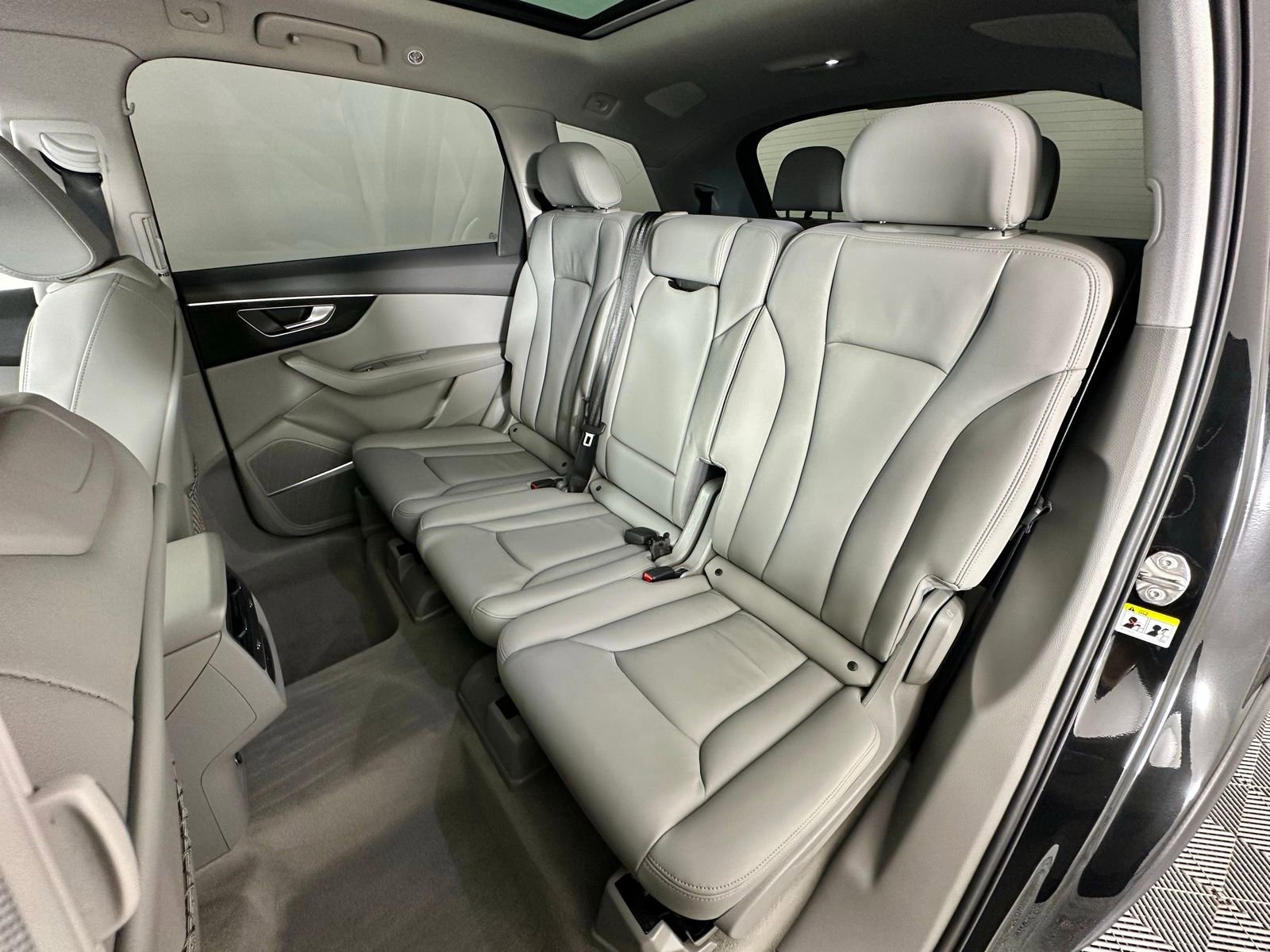 Used 2023 Audi Q7 3.0T Premium Plus image 34