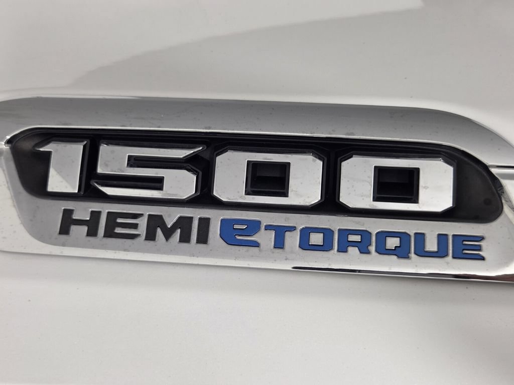 Used 2022 RAM 1500 Limited AWD/4WD image 10