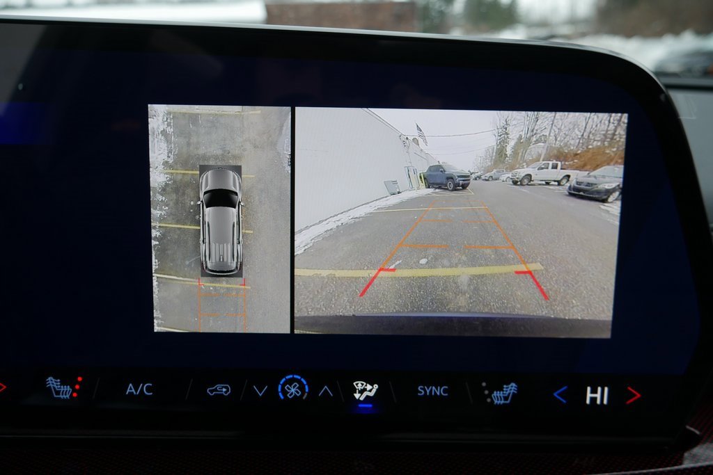 New 2026 Chevrolet Traverse Z71 w/ Enhanced Driving Package image 17