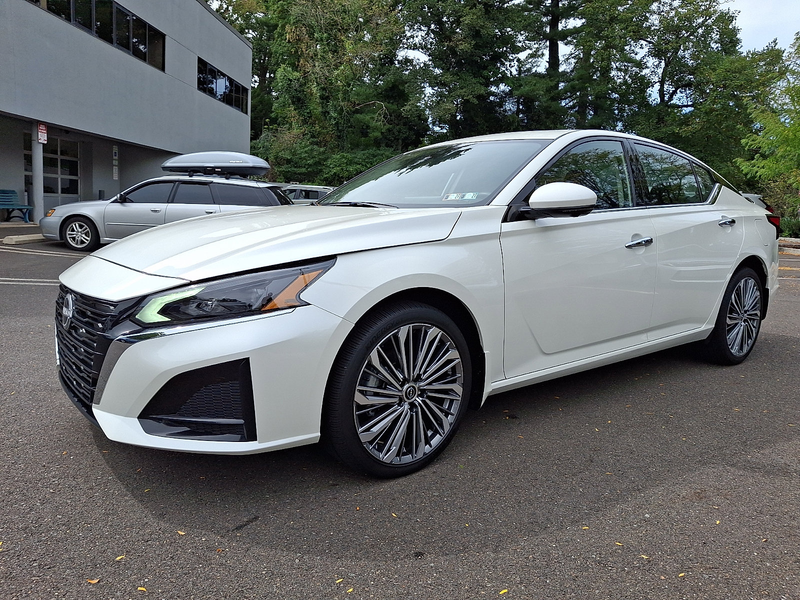 Certified 2025 Nissan Altima 2.5 SL AWD/4WD image 3