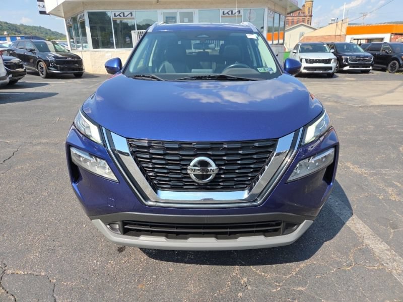 Used 2021 Nissan Rogue SV w/ Premium Package AWD/4WD image 2