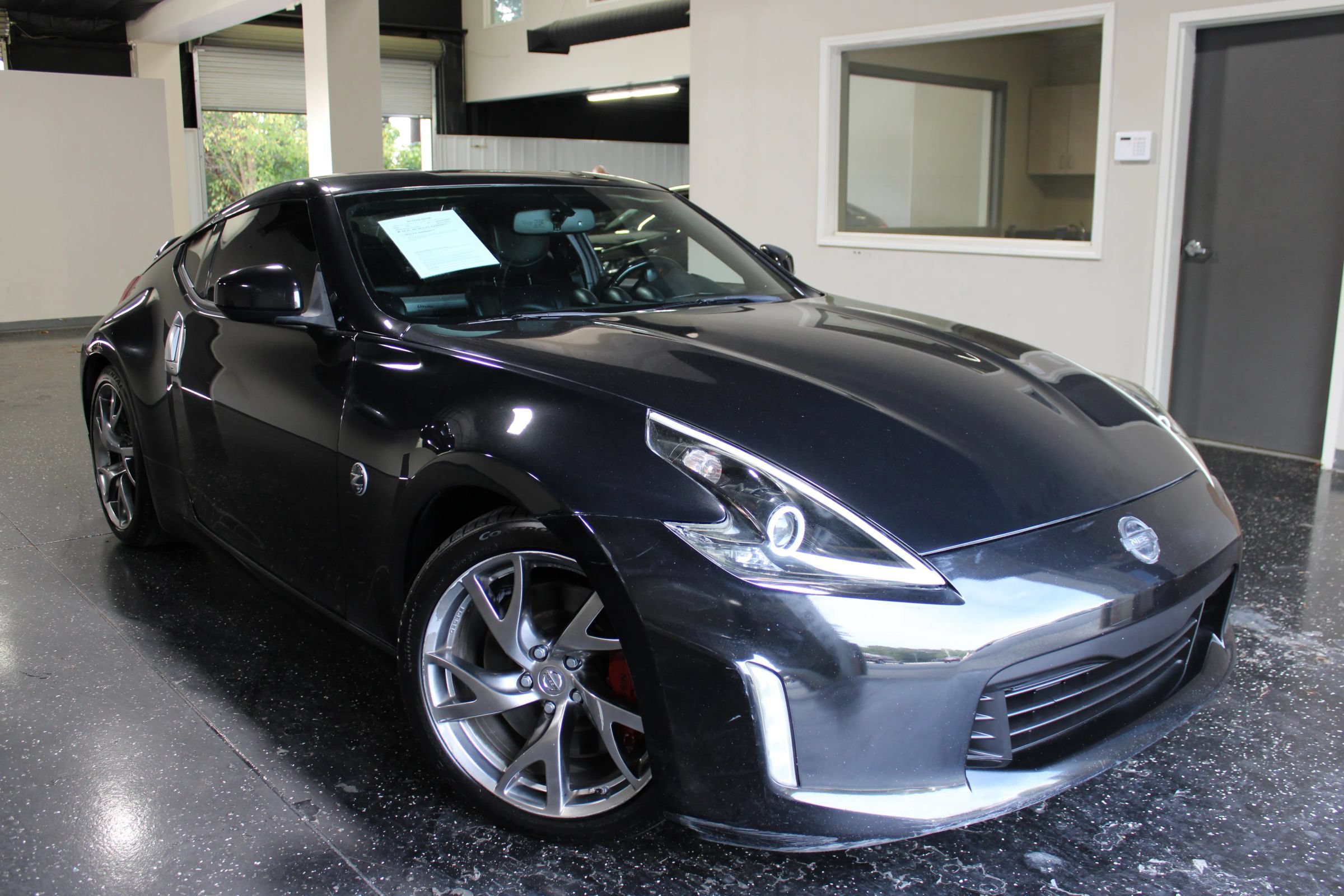 Used 2014 Nissan 370Z Touring w/ Sport Package RWD image 31