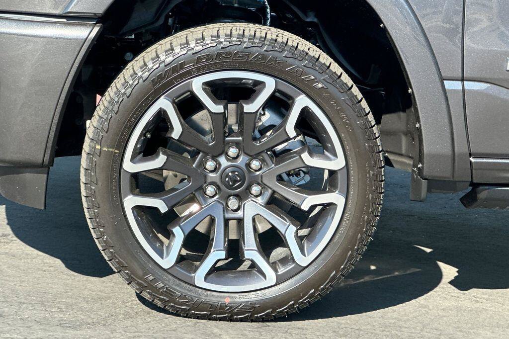 New 2026 RAM 1500 Limited AWD/4WD image 23