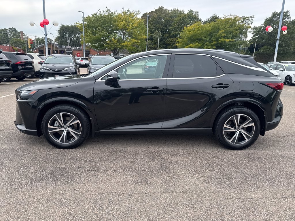 Used 2024 Lexus RX 350 Premium w/ Cold Area Package AWD/4WD image 4