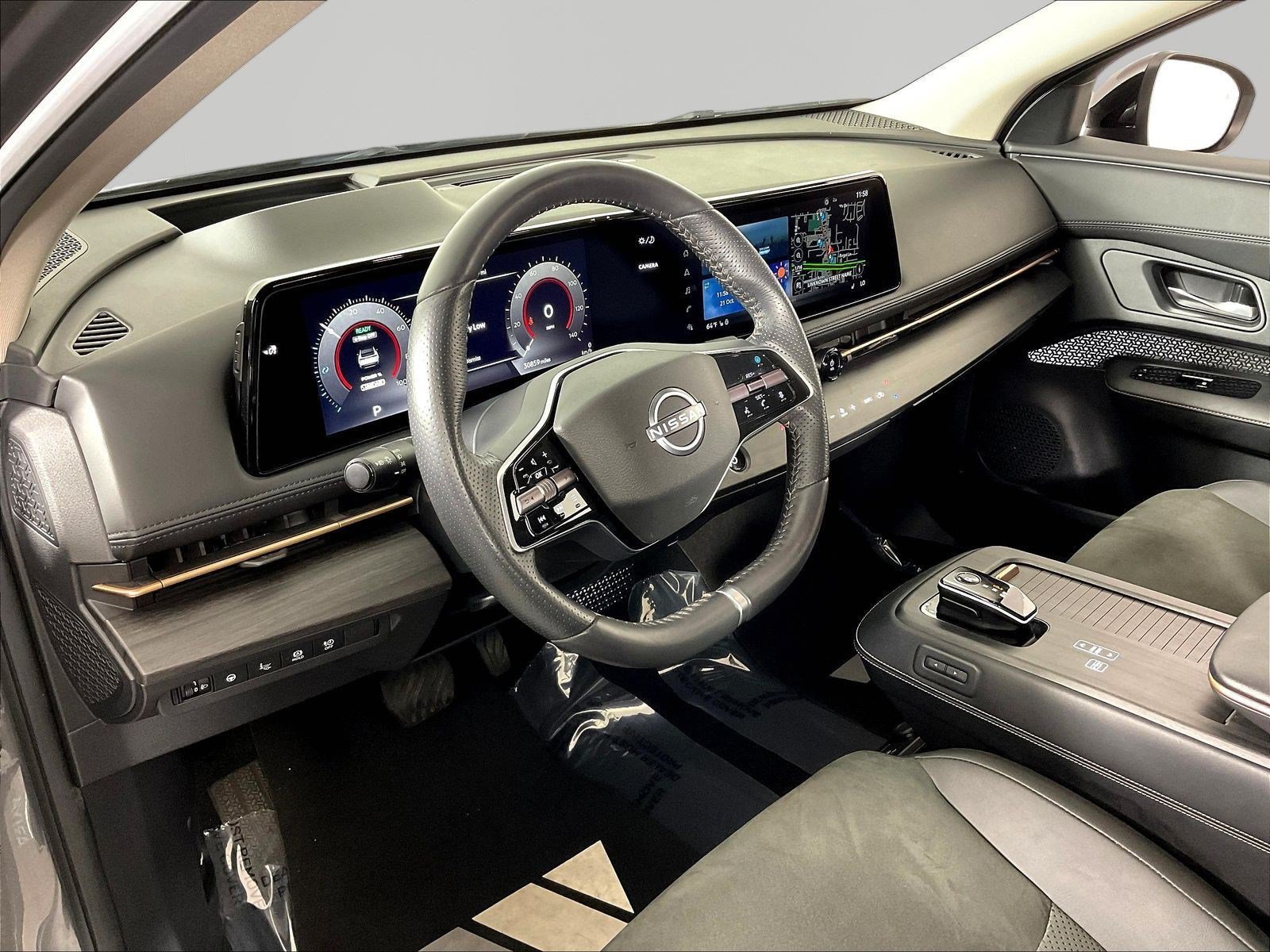Certified 2023 Nissan Ariya AWD image 17