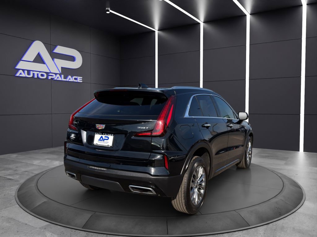 Used 2024 Cadillac XT4 Premium Luxury AWD/4WD image 6