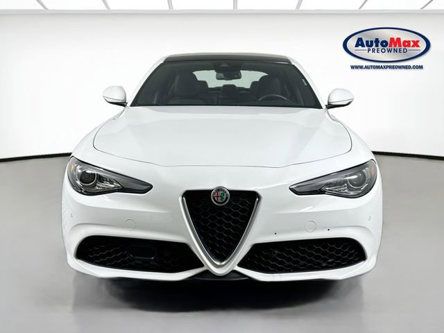 Used 2022 Alfa Romeo Giulia Ti image 7