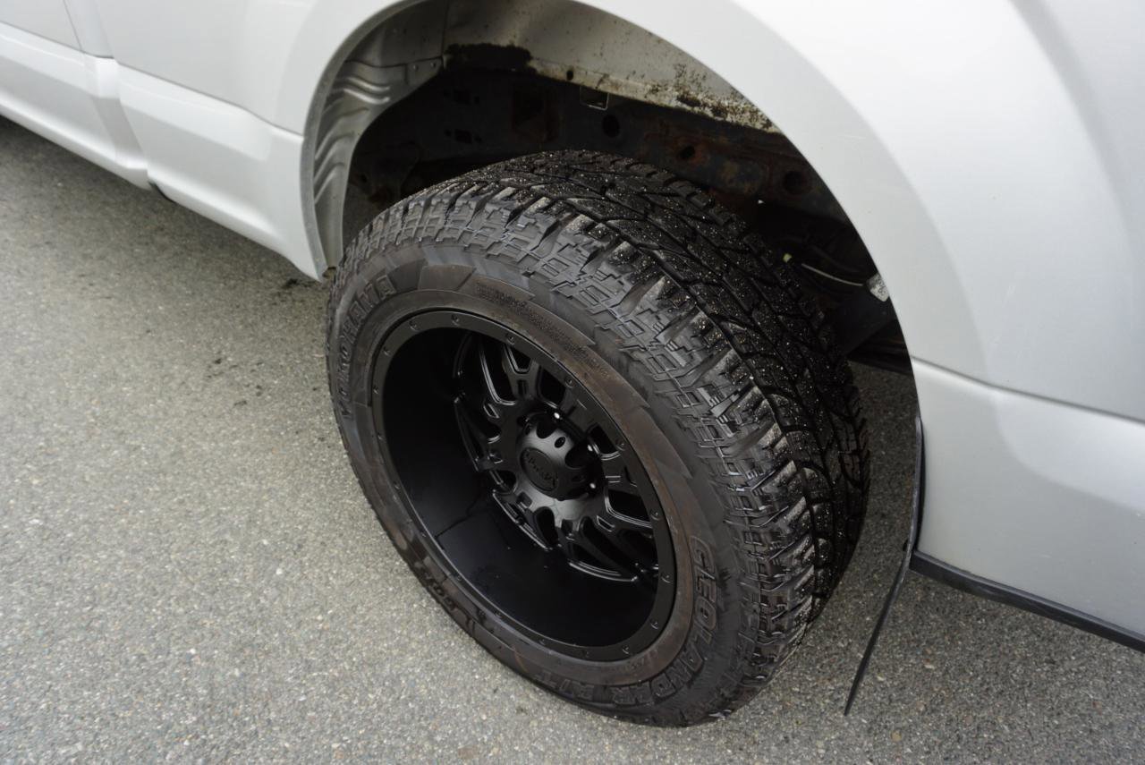 Used 2018 Ford F150 XLT w/ Equipment Group 302A Luxury image 6