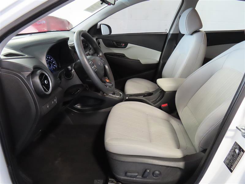 Used 2023 Hyundai Kona SEL image 17