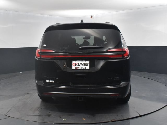 New 2026 Chrysler Pacifica Limited w/ S Appearance Package AWD/4WD image 8