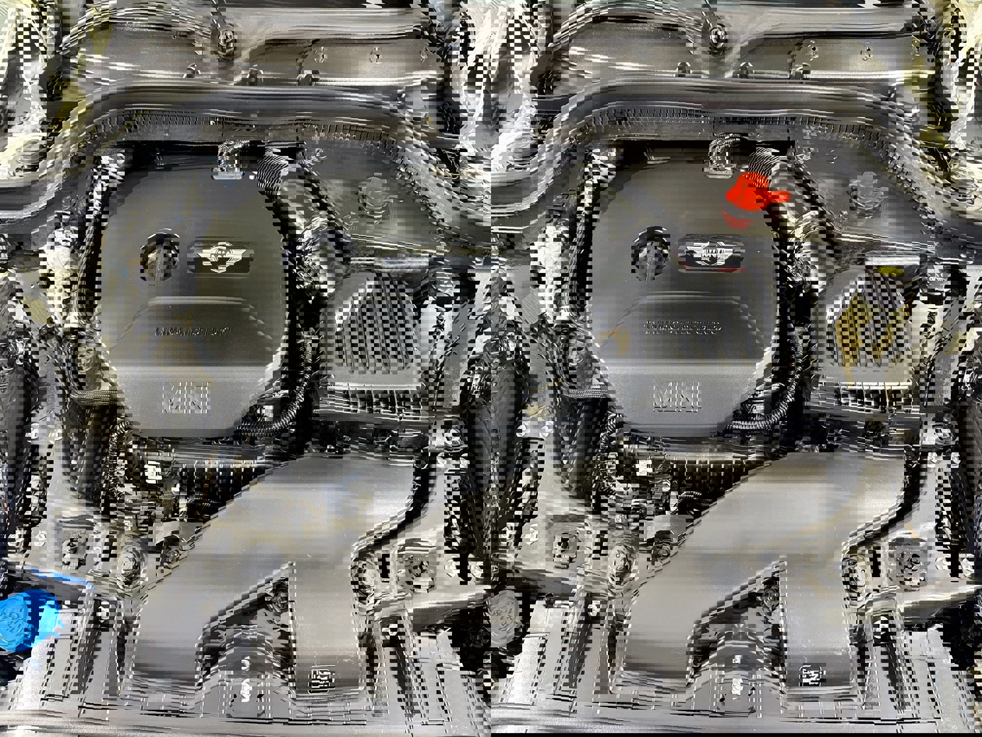 Used 2019 MINI Cooper 2-Door Hardtop image 14