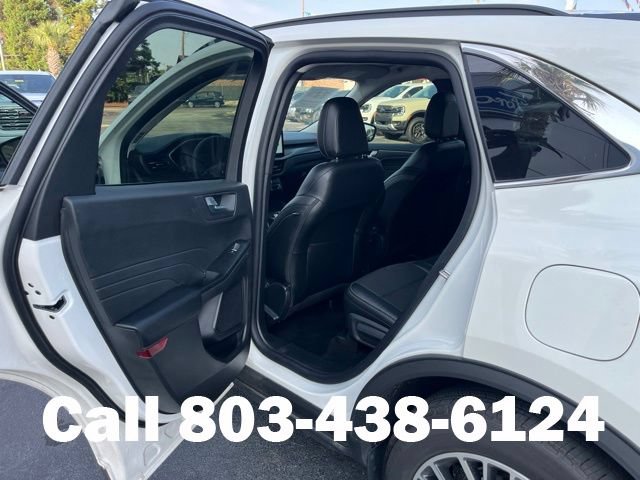 Used 2025 Ford Escape SE FWD image 10