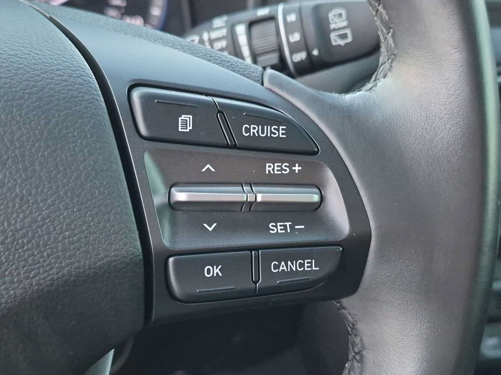 Used 2021 Hyundai Kona Limited FWD image 34