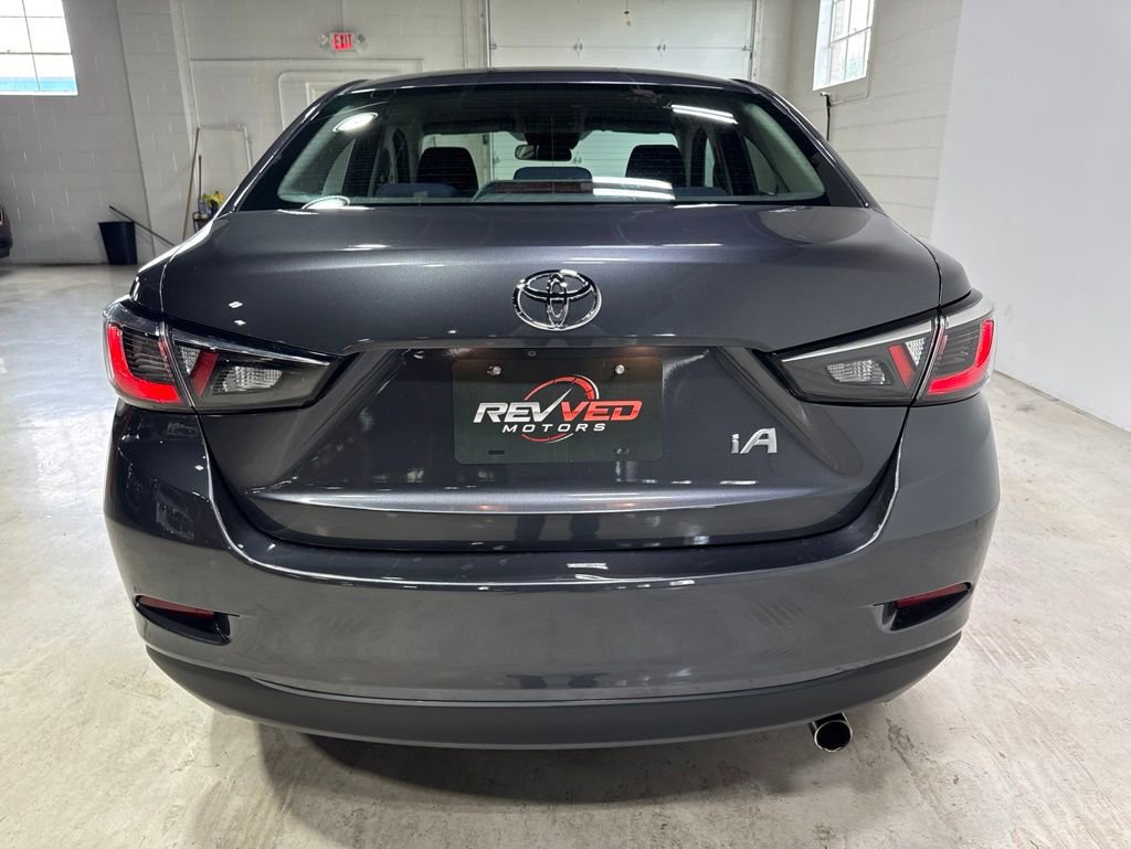 Used 2017 Toyota Yaris iA FWD image 7
