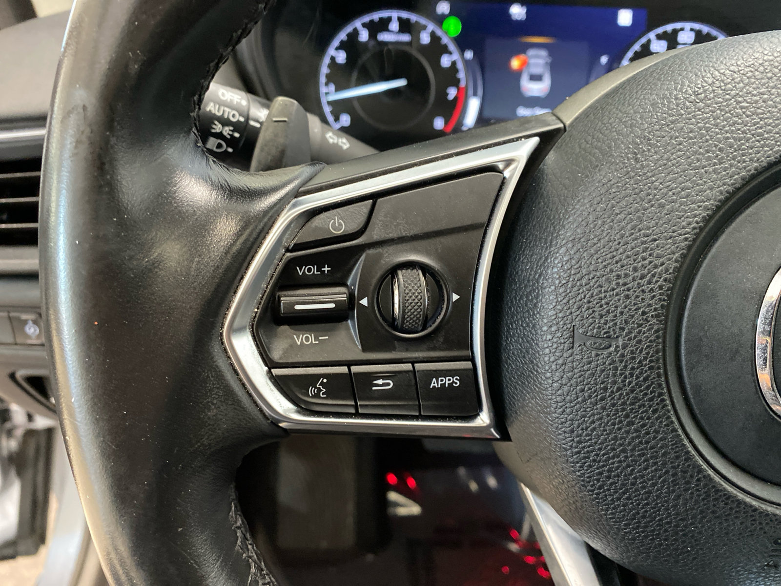 Used 2022 Acura TLX w/ Technology Package image 18