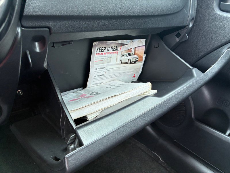 Used 2015 Mitsubishi Mirage DE image 11