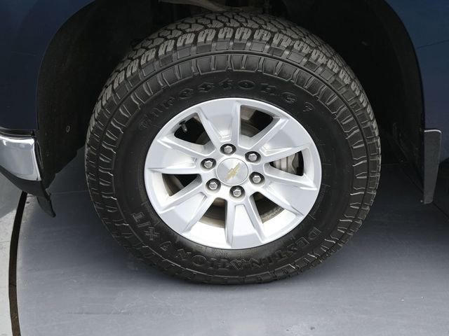 Used 2021 Chevrolet Silverado 1500 LT w/ Safety Package II AWD/4WD image 25